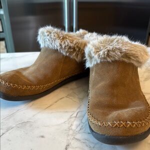 Magellan Outdoors moccasins